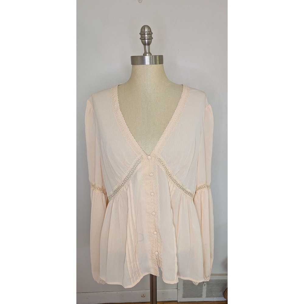 NWOT ASTR The Label  Lace Trim Pleated Chiffon Babydoll Blouse  Romantic Size XL